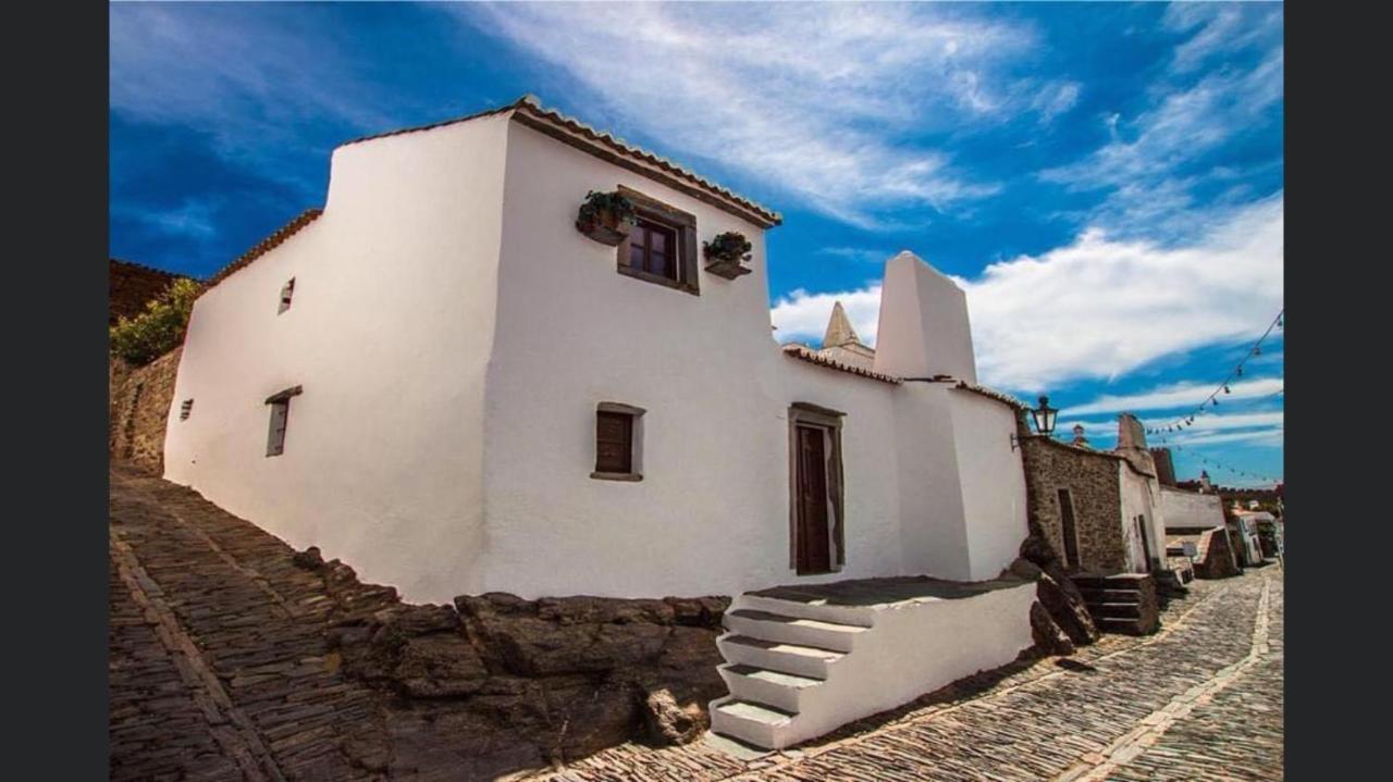 蒙萨拉什 Casa D' Santiago旅馆 外观 照片