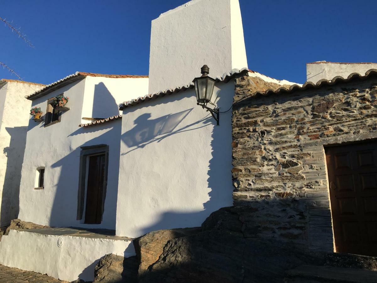 蒙萨拉什 Casa D' Santiago旅馆 外观 照片